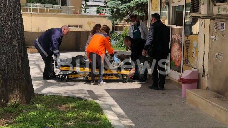 Линейка влетя в пешеходната зона във Враца заради неприятен инцидент СНИМКИ