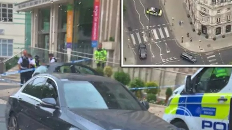 Кошмар в Лондон: Кола се вряза в тълпа 