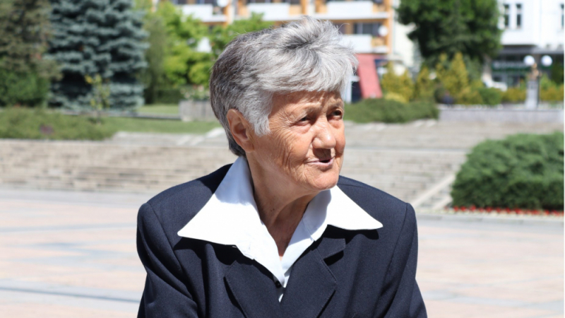 Трогателно: 80-годишна дари пенсията си на болницата в Попово