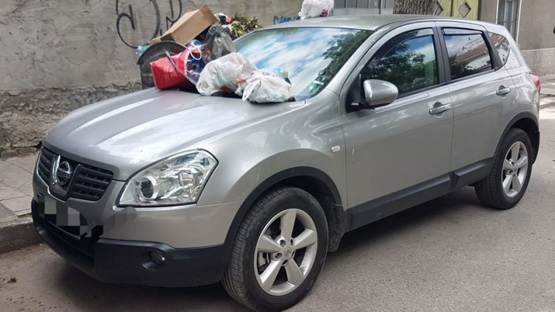 Наглец с джип паркира безумно в Пловдив и съжали жестоко 