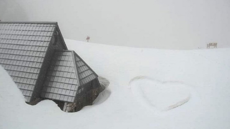 70 сантиметра сняг натрупа в Словения