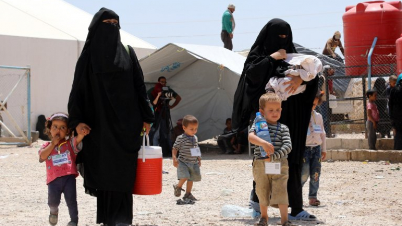 "Ал Хол" - бежанският лагер с останките на ИДИЛ, наричан "бомба със закъснител"