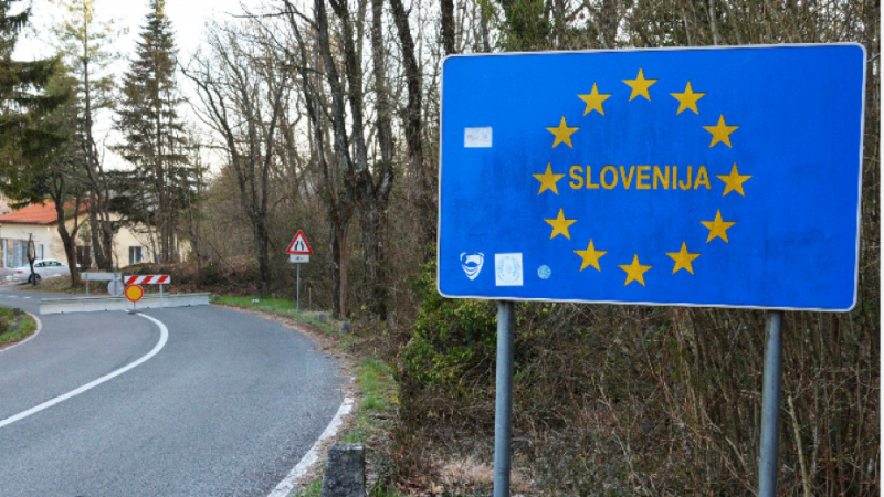 Словения отваря границите си за италианци и черногорци