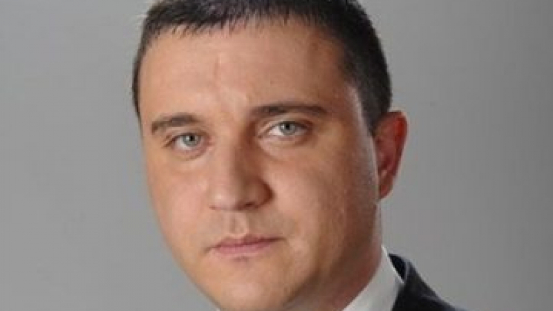 Горанов с гръмки разкрития за Божков и далавери в Комисията по хазарта 