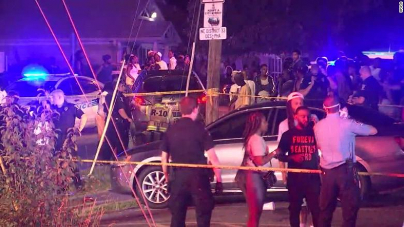 Двама убити и 12 ранени на купон срещу расизма в САЩ ВИДЕО