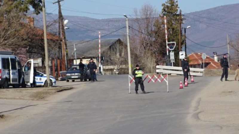 Още двама умряха от К-19 в Кюстендил, а циганите се промъкват през тайни изходи от блокадата
