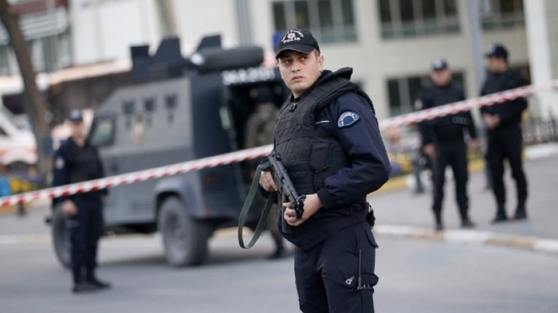 Турция задържа 4 френски шпиони