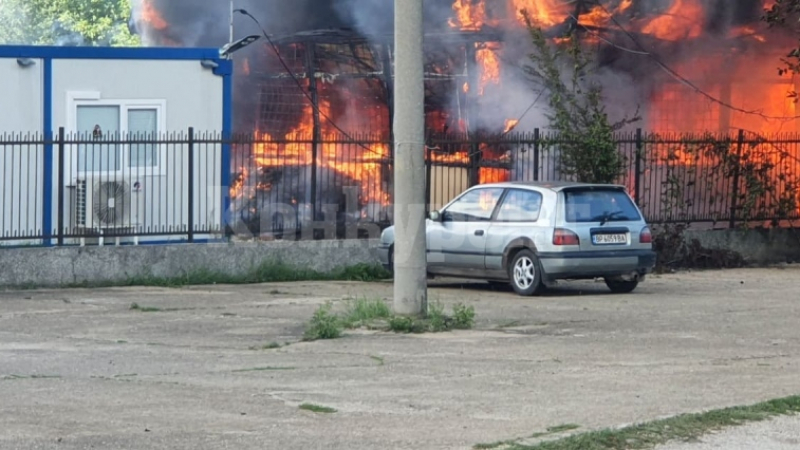 Огнен ад в завод в Криводол СНИМКИ 