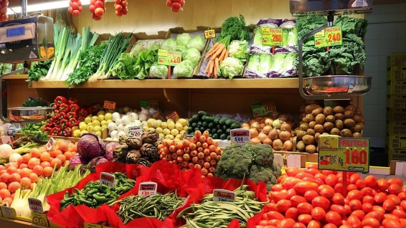 Защо доматите по магазините са с вкус на пластмаса