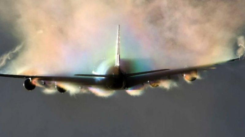 Може ли пътнически самолет да падне от турбуленция?