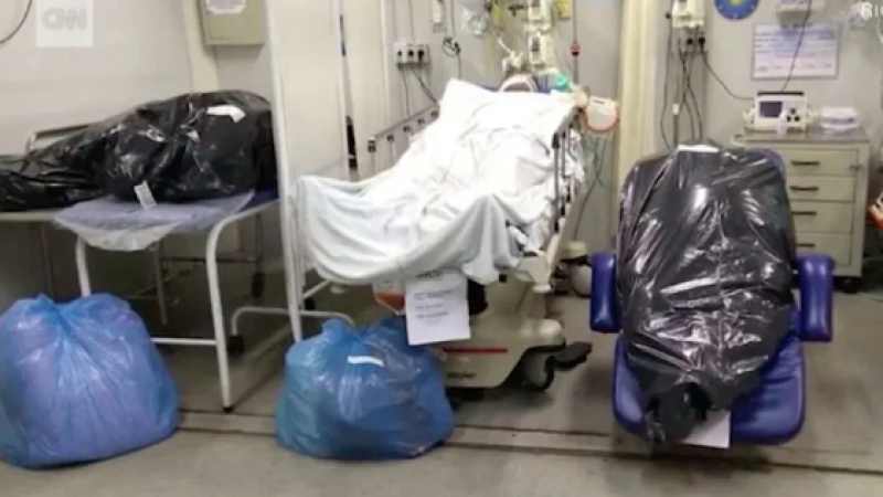Трупове в чували за боклук редом до живи пациенти с К-19 в болниците в Бразилия
