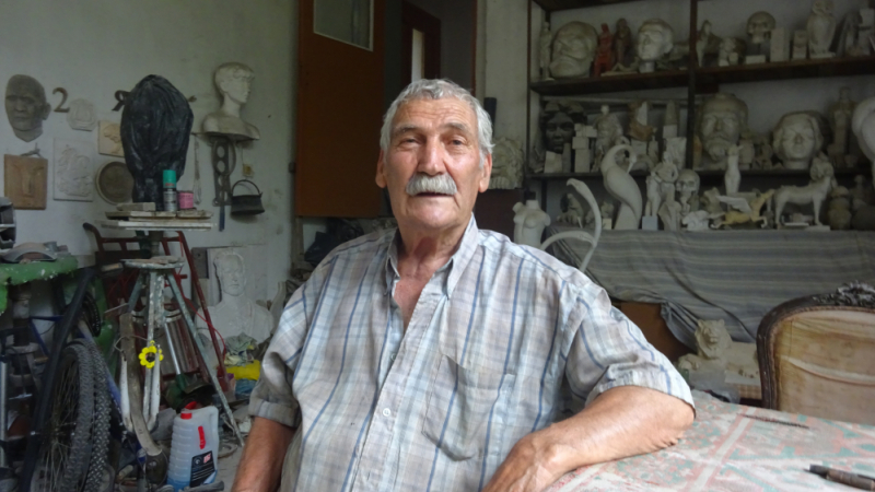 Скулпторът Петър Попов с шокираща история за бягството си от България и затвора!