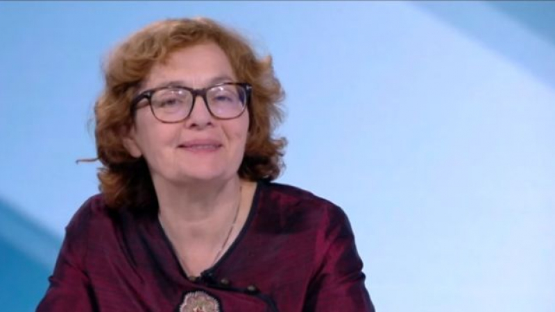Румяна Коларова: Президентът е слабата страна във войната с премиера