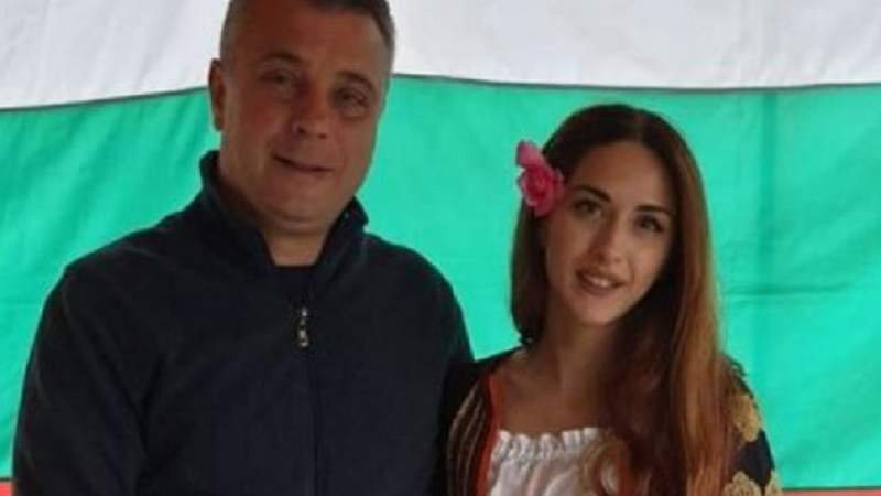 С ракия срещу заразата: Съпруга на депутат от ВМРО направи фурор с народна песен за коронавируса 