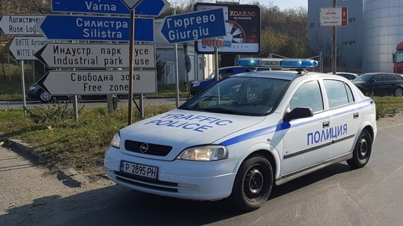 Меле в Русе: Турски тираджия заби юмрук на полицай