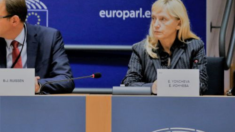 Елена Йончева инициира дискусия в Европейския парламент относно състоянието на върховенството на закона в България