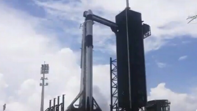 Астронавтите от SpaceX се връщат на Земята в началото на август