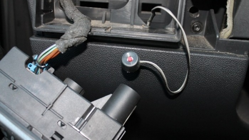 Загадъчният бутон "Валет" в колите: За какво се използва и къде се намира