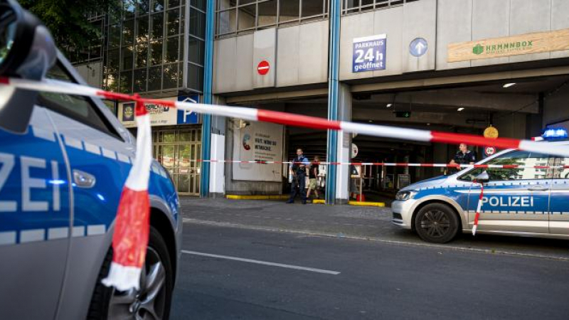 Четирима нападатели са ударили инкасото в мола в Берлин ВИДЕО