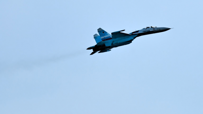 Изтребител Су-27 на Русия пак прогони разузнавателен самолет на САЩ над Черно море