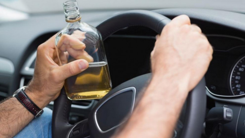 Катаджии се хванаха за главата: Спряха пиян шофьор с близо 600 нарушения от началото на годината