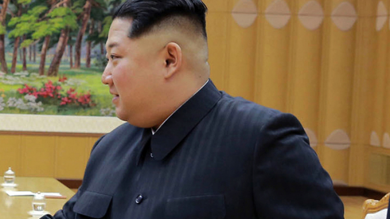 Ким Чен Ун праща помощ в град под карантина