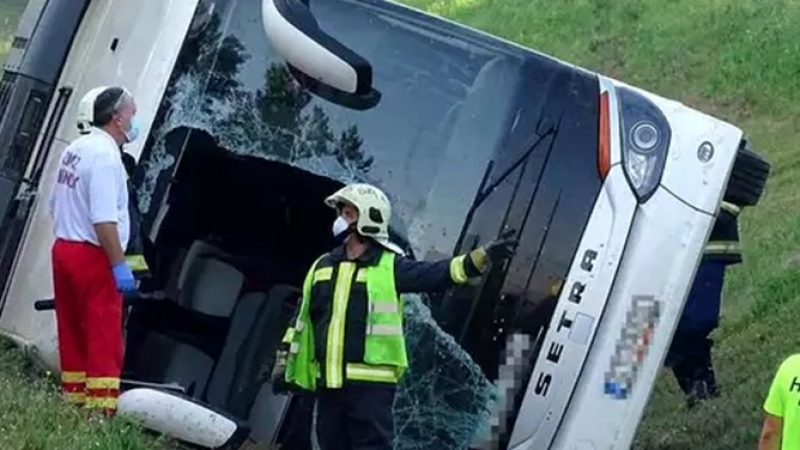 Неописуем ужас с жертва и ранени с автобус, пътуващ от България! СНИМКИ/ВИДЕО