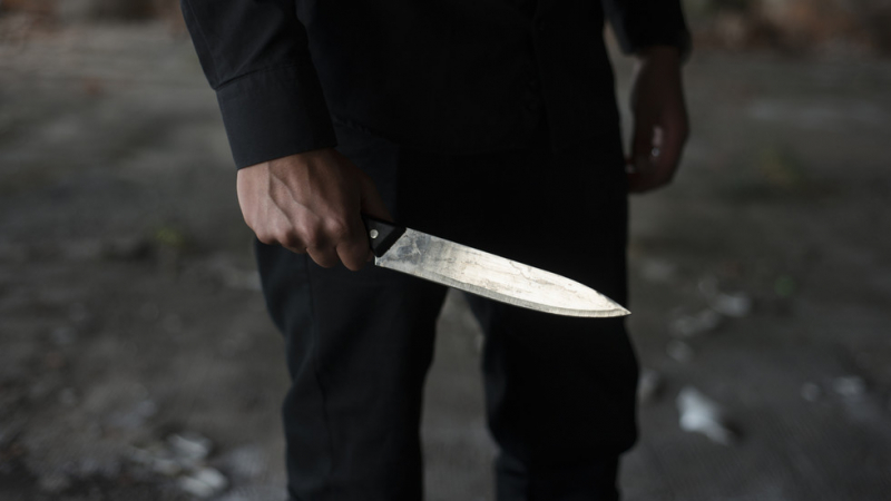 Кърваво нападение с нож разтресе Ботевград