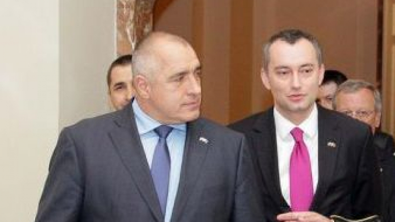 Николай Младенов разкри той ли е "умният, красив и с опит" кандидат за президент на Борисов