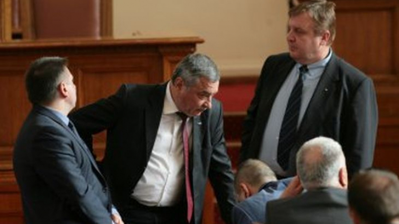 Симеонов с изненадваща позиция за оставката на Кирилов и остра атака срещу "шепа кресливи кандидати за власт"