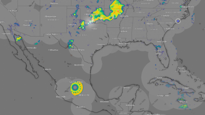 Метеорологични радари засякоха огромна "летяща чиния" над Мексико