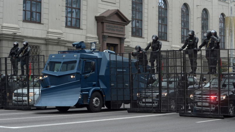 В Беларус ври и и кипи: Стотици са арестувани в столицата и в още няколко града