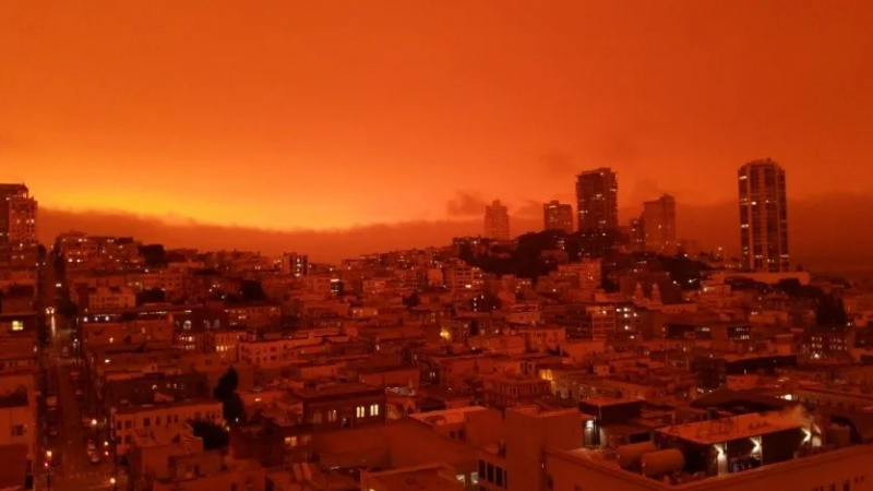 Зловеща гледка: Марсианско небе захлупи Сан Франциско 
