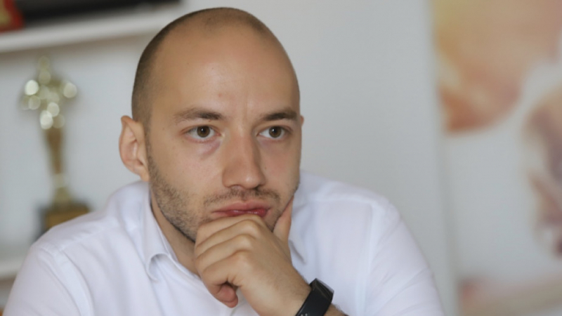 Димитър Ганев: БСП да не бърза да се радва, че почти настига ГЕРБ