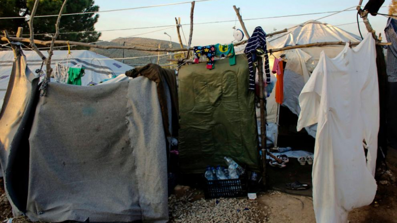 Ето кои държави приемат бежанците от изгорелия лагер в Гърция