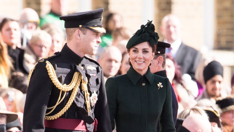 Камери улавят Кейт Мидълтън да споделя за принц Уилям нещо, което сега не би си позволила СНИМКИ