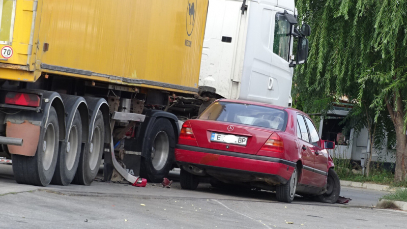 Отново страшен инцидент с тир на бензиностанция край Благоевград