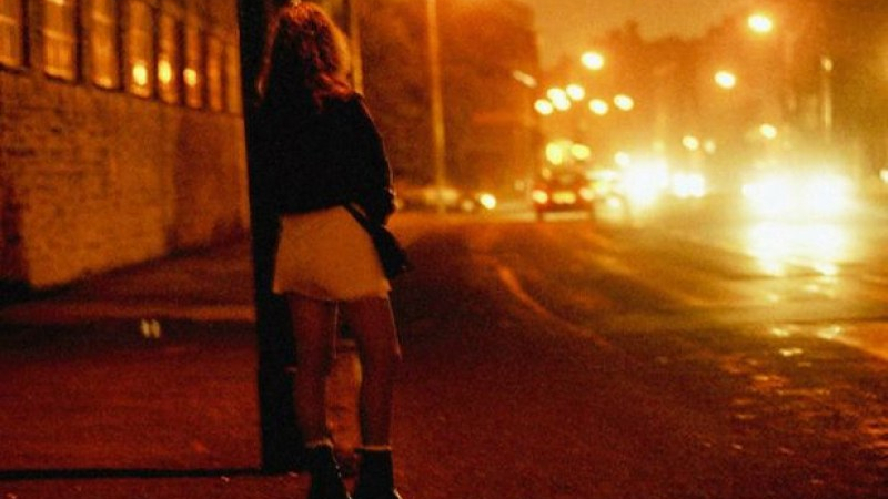 Шокираща новина за студентите във Великобритания: Проституират, за да... 
