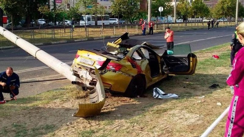 Дрифт със спортно BMW завърши със смъртта на четирима души ВИДЕО 18+