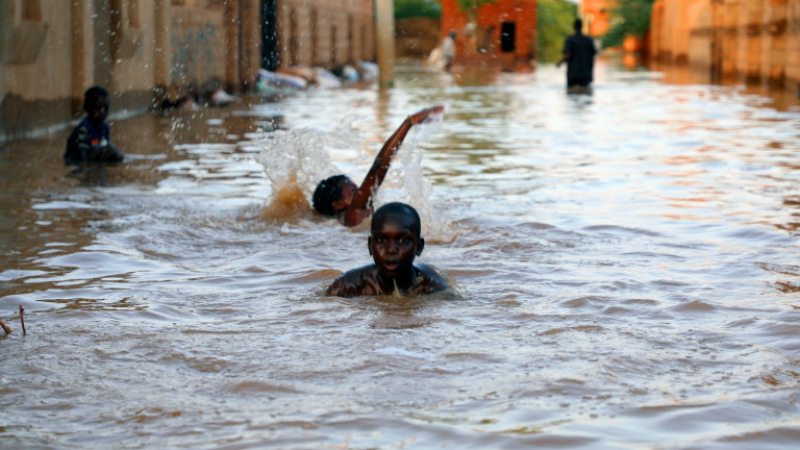 124 жертви на наводнения в Судан