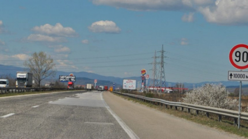 Край на мъките по магистрала "Тракия"! Ремонтират нагънатия участък между Чирпан и Стара Загора 