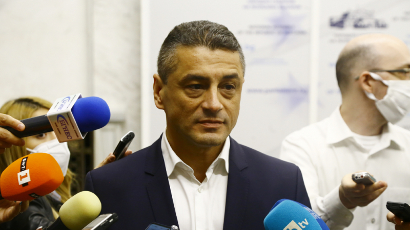 Отцепникът от БСП Красимир Янков оглави нова лява партия 