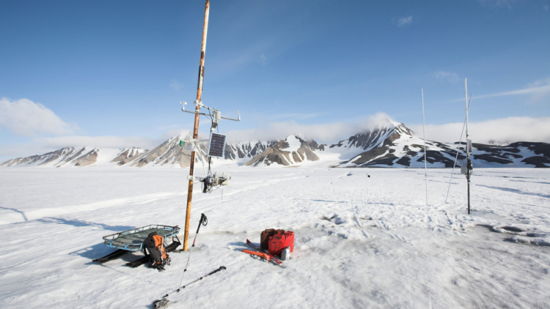 Обявиха нов рекорд за най-студено място на Северното полукълбо