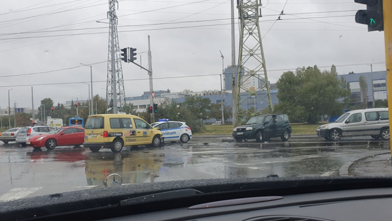 Първо в БЛИЦ! Извънредна ситуация на бул. "Симеоновско шосе" в София