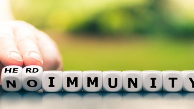 80 световни учени отхвърлят „стадния имунитет“ като опасна заблуда