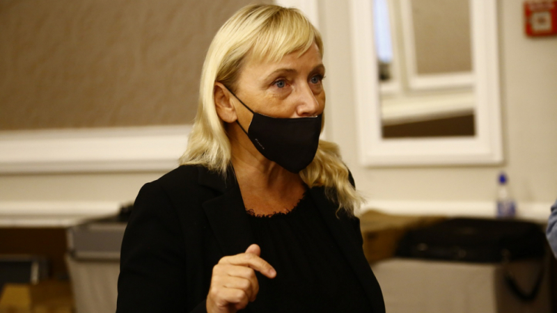 Беновска захапа кръвожадно Елена Йончева за КТБ и свободата на словото!