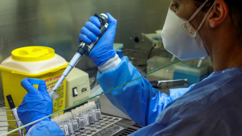 Лаборатория за PCR тестове заработи и в болницата в Асеновград