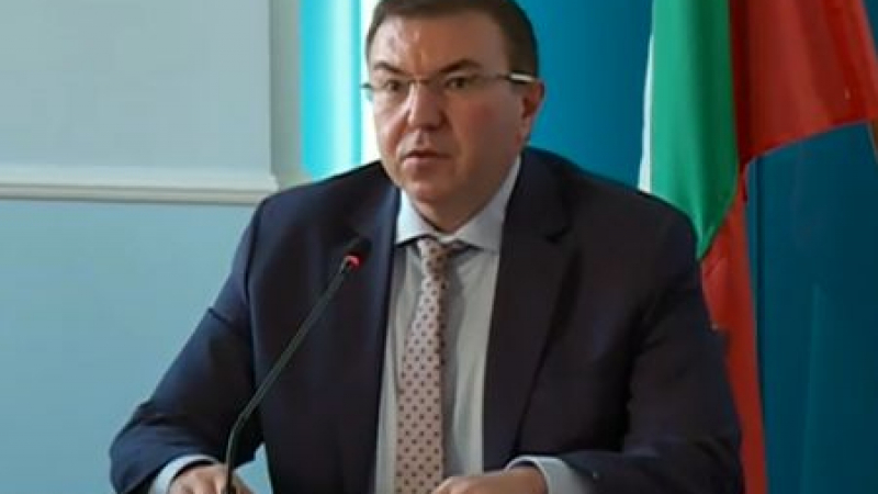 Министър Ангелов с изключително тревожна новина за епидемията от К-19 в България ВИДЕО