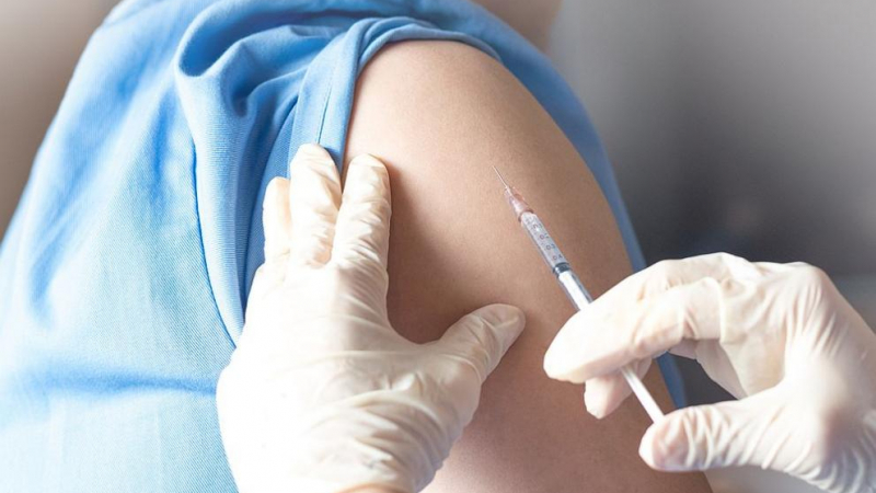 Израел започва изпитания върху хора на ваксина срещу COVID-19