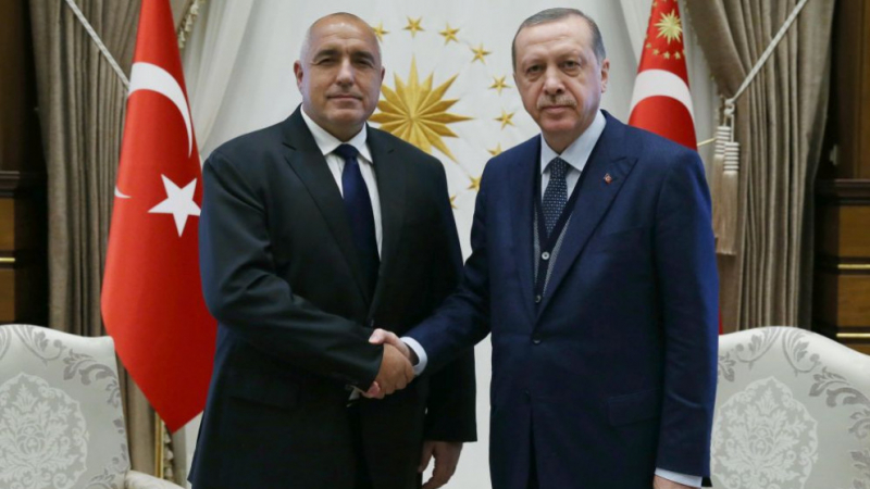 Ердоган към Борисов: Ще помогнем при лечението ти!